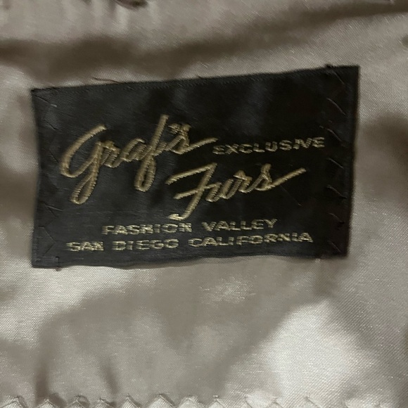Graf's Exclusive Furs Vintage Mink Jacket - Picture 3 of 6